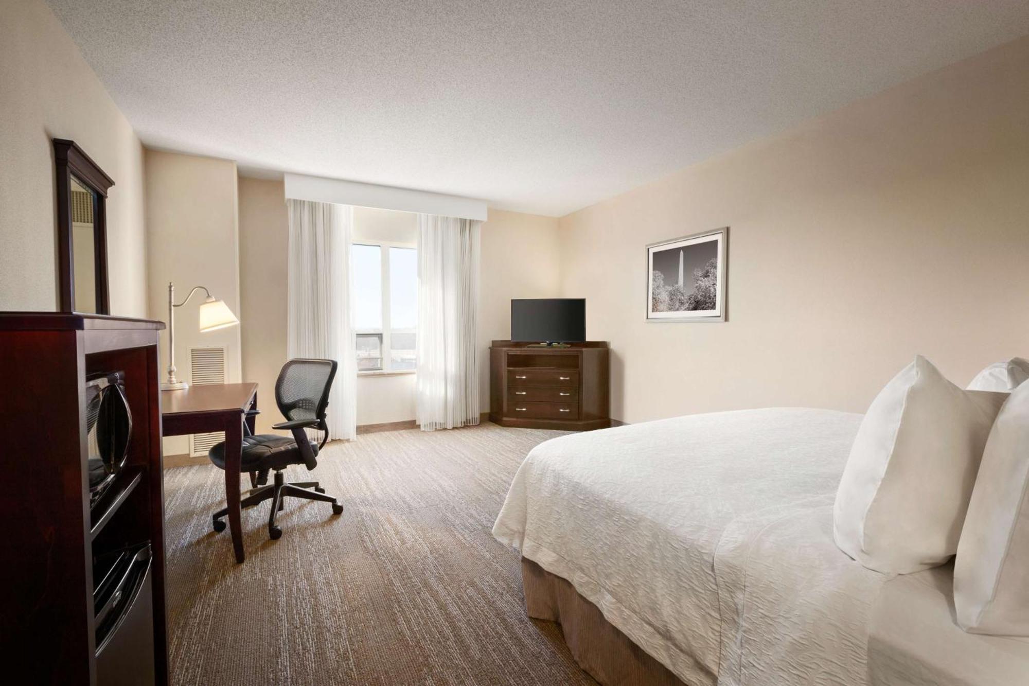 Hampton Inn & Suites Washington-Dulles International Airport Sterling Eksteriør billede